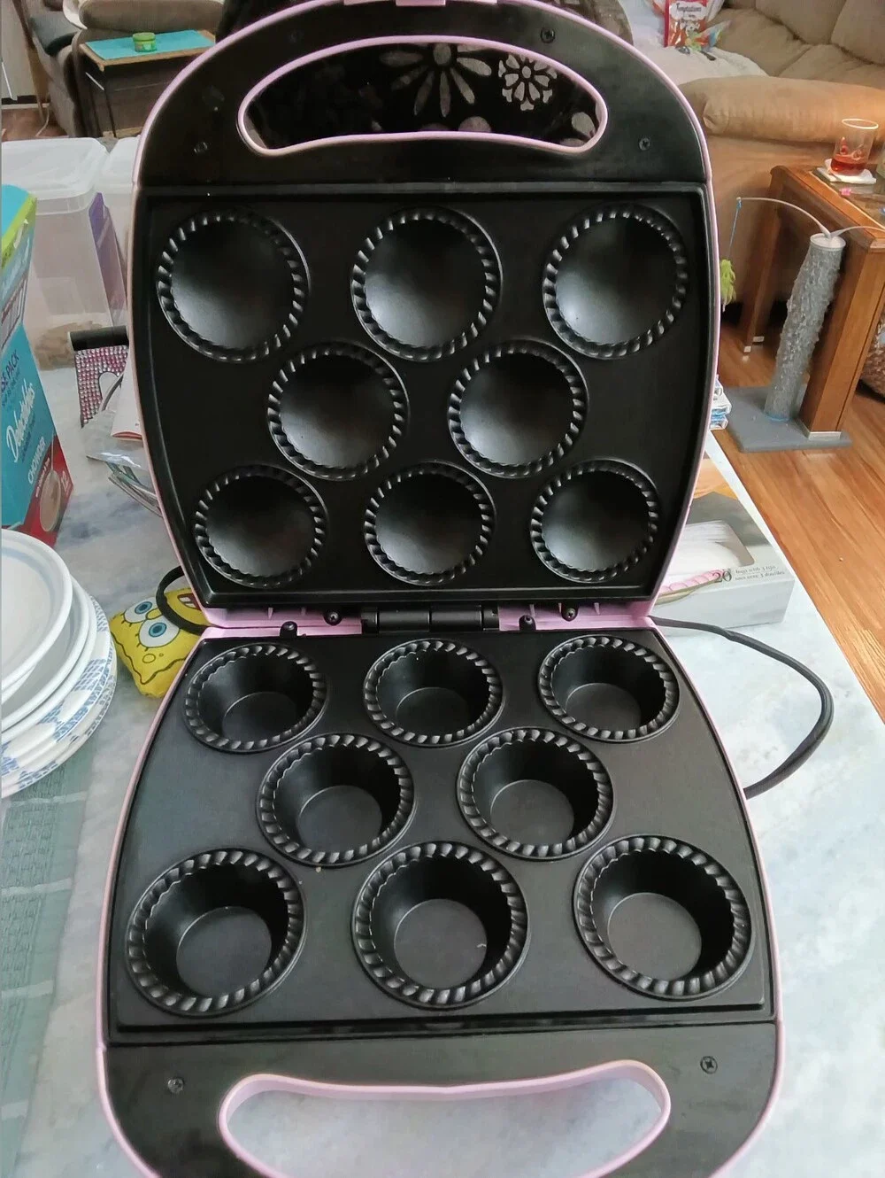 Babycakes cupcake & pie maker, like new